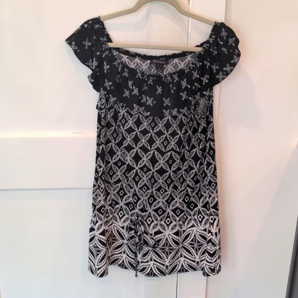 White House Black Market Flowy Tunic Top